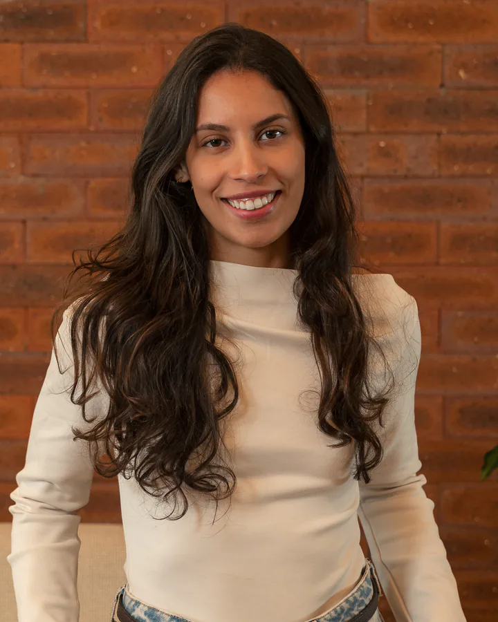 Isadora Fraga